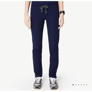 FIGS Skinny Scrub Pants (Yola)